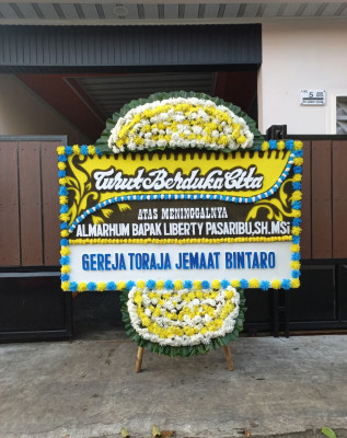 Papan Bunga Duka di Bandarkedungmulyo