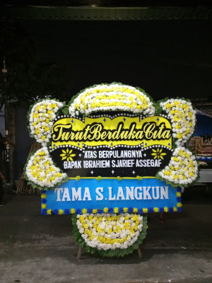Papan Bunga Duka di Bandarkedungmulyo